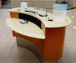 [#E5-35] Cheque desk