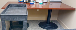 [#C5-12] Small conference table