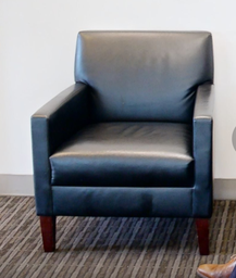 [#B12-3] Black lounge chair