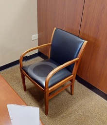 [#B9-6] Black guest chair