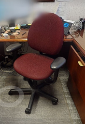 [#B13-13] task chair 1