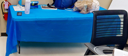 [#C8-7] Folding table