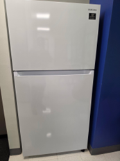 [#G10-40] WHITE FRIDGE