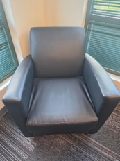[#B12-48] LOUNGE CHAIR