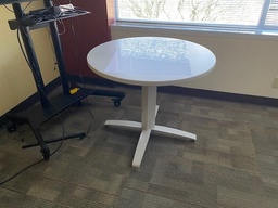 [#C9-4] 36" Round Table