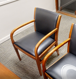 [#B9-3] Black guest chair