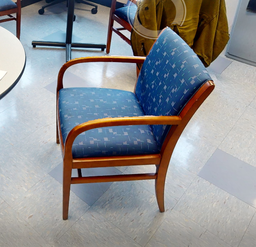 [#B9-1] Blue patterned guest chair
