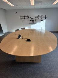 [#C6-503] Large Conference table
