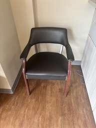 [#B13-14] Rolling Chair