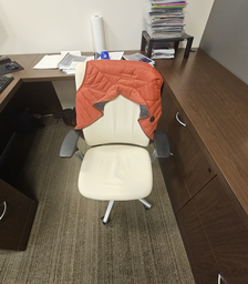 [#B13-16] Task chair