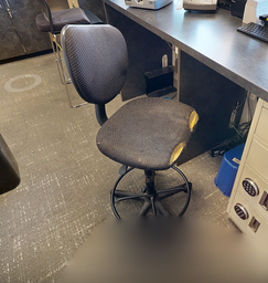 [#B12-6] Teller task chair no arms