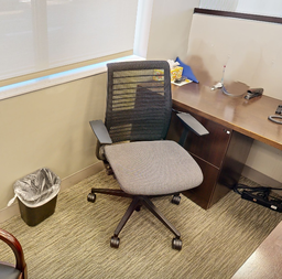 [#B13-3] Task chair, with arms