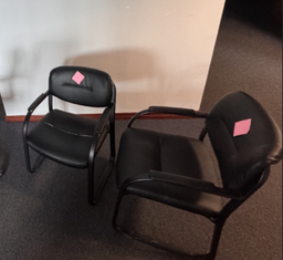 [#B8-6] Leather guest chair