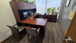 [#E9] Private Office Suite Setup 1 (Desk, Drawers, Hutch)