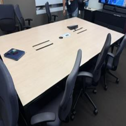 [#C5-33] MEETING TABLE