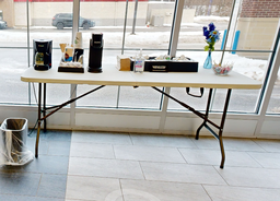 [#C8-10] Folding table