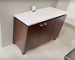 [#D21-7] 3 door cabinet