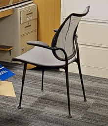 [#B8-8] Mesh guest chair 