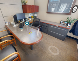 [#E7-4] U-shaped desk
