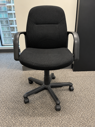 [#B13-2] Lamex Office Chair
Black fabric backrest &amp; seatrest
Fixed arms
5-star base on castors