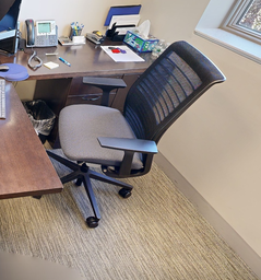 [#B13-3] Task chair, with arms
