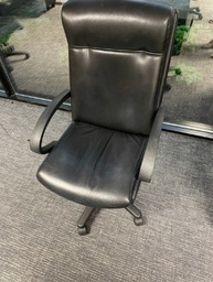 [#B5-17] Black Vinyl Chairs