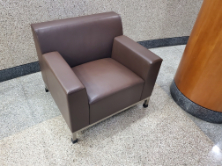 [#B12-56] Leather Lounge Chair