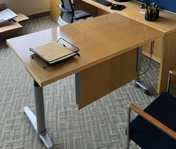 [#E1-0585] Sit Stand Table