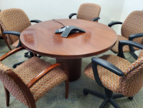 [#C9-142] Round Table, 42"