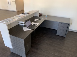 [#E5-13] Front desk