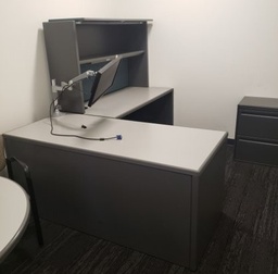 [#E6-76] Desk - L-Shaped, With Overhead