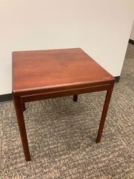[#C11-17] Transitional End Table, 24x24, Mahogny