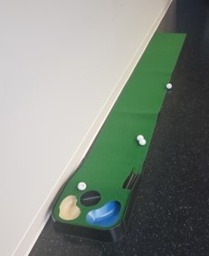[#L1-57] Office Putting Green