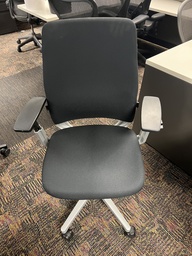[#B13-36] Steelcase leap chair