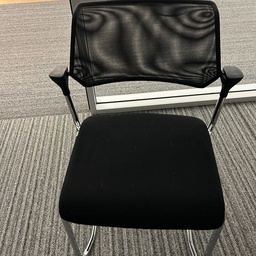 [#B8-15] Mesh side chair