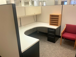 [#A2-95]     Steelcase 9000 Systems, 8x8 Cubicle, Cluster of  4