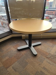 [#C5-3] Round table - 42" diameter 