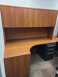 [#E4-17] Bureau avec crédence - 6' x 42" x 6' de haut