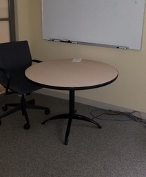 [#C9-38] Round Meeting Table