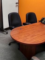 [#C7-17] Oval meeting table 