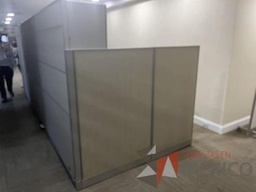 [#A3-11] Estación de trabajo para 3 personas con 3 archivero de pedestal y 3 gavetas color gris 