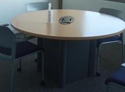 [#C8-224] Round table, wood | Mesa redonda, madera