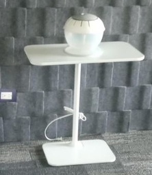 [#C11-230] Air purifier on white table | Purificador de aire con mesa blanca