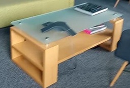 [#C4-281] Coffee table, with glass top | Mesa de centro, con tapa de cristal